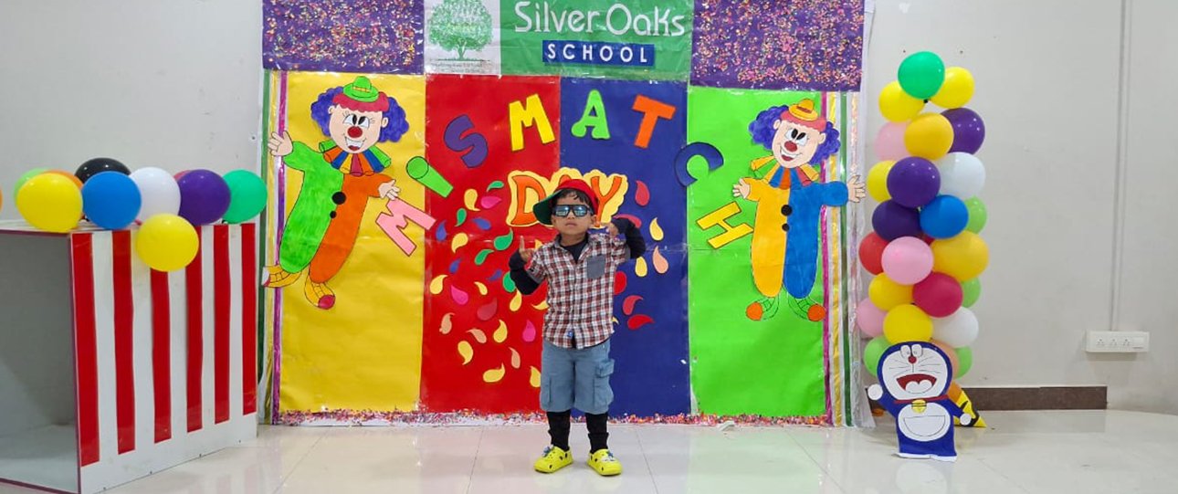 Mismatch 2025 - Slide 1